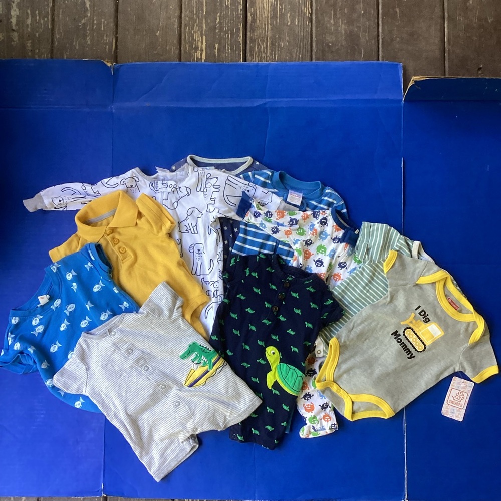 Bundle of 10 3-6 months Kids One Pieces - Blue, Yellow, Gray, Green, size 3-6 m
